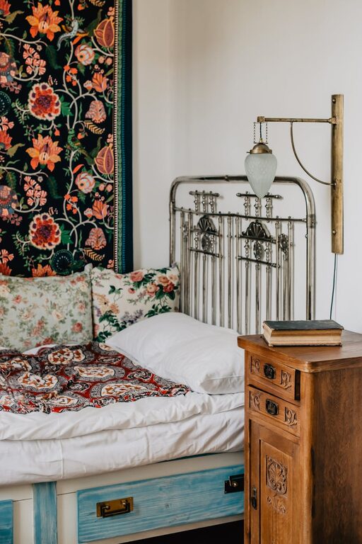 How to Refresh Your Bedroom on a Budget: Easy and Stylish Ideas